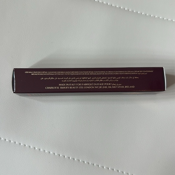 Charlotte Tilbury Medium-Deep Hollywood Contour Wand - Picture 5 of 5